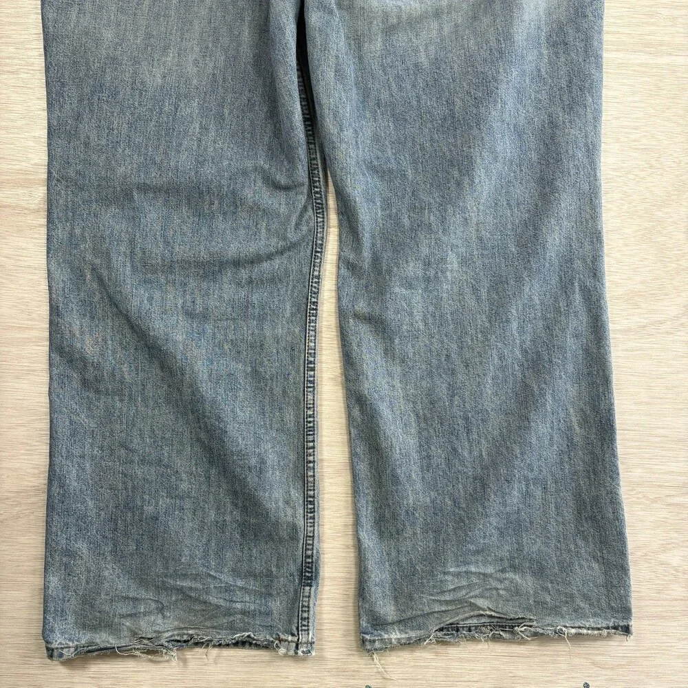Vintage Tommy Hilfiger Jeans Mens 42x30 Blue Light Wash Cotton Loose fit Denim